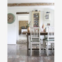 Jeanne d'Arc living Magasin 1-24