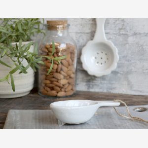 Chic Antique, Porcelns ske i fransk gr 