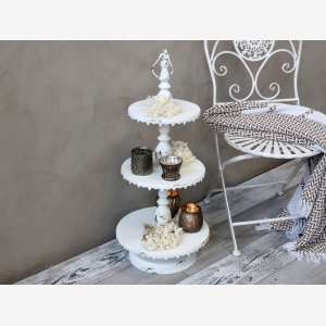 Chic Antique, Etager m. 3 fade og blondekanter