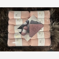 Kit til terasset�ppe i Pale Skin Pure organic wool, incl opskrift