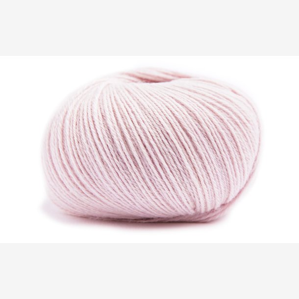 Merida slidstrk bluse og strmpegarn. 50g, Cherry Blossom