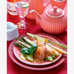 GreenGate Dinner plate Alice claret red