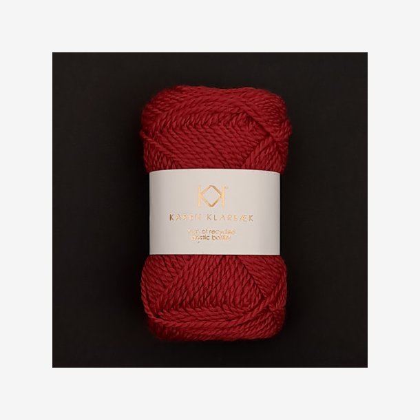 Recycled Bottle Yarn, Christmas Red. 50g