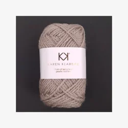 Recycled Bottle Yarn, 50g.               Perfekt til tasker, kurve, interir og udendrs projekter.