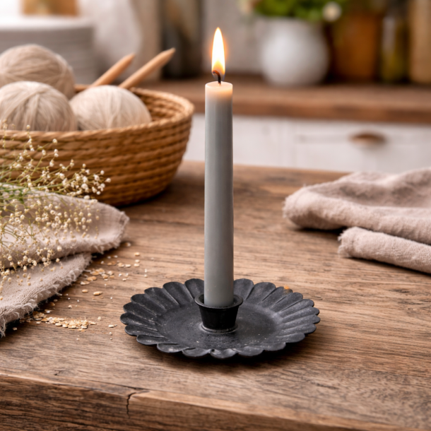 Lysestage til kertelys i jern  antique kul � 10 cm