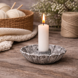 Lille lysestage i jern  antik zink � 9,5 cm